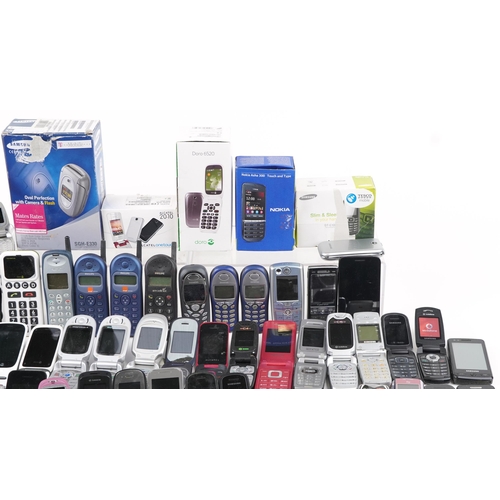 1495 - Vintage and later mobile phones and accessories including Nokia, Samsung, Philips, LG and Sony