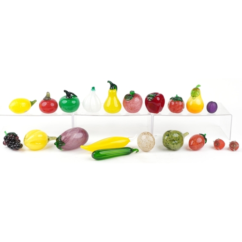 468 - Collection of predominantly Italian colourful glass fruits including pears, peppers, grapes and appl... 