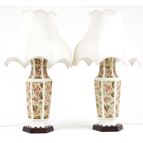 1407 - Large pair of Chinese hexagonal vase table lamps raised on hardwood stands with silk lined shades, t... 