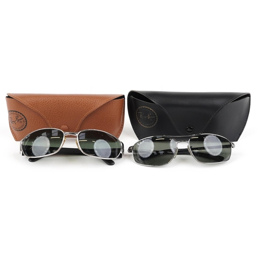 1290 - Two pairs of Ray-Ban sunglasses with cases