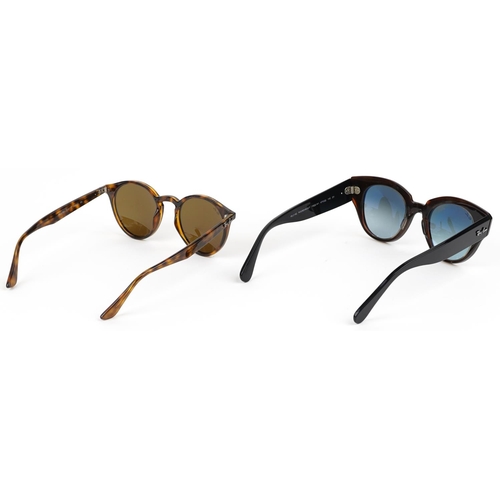 1289 - Two pairs of ladies Ray-Ban sunglasses with cases