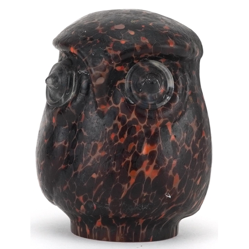 1505 - Brown and orange mottled glass shade in the form of an owl, 7cm high