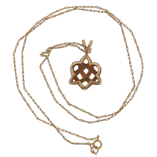 2211 - 9ct gold pendant in the form of a Celtic knot on a 9ct gold necklace, 2cm high and 50cm in length, 2... 