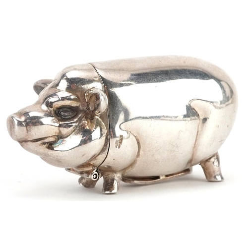 233 - Elizabeth II novelty silver vesta in the form of a pig, 6cm in length, 43.8g