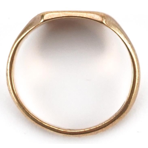 2513 - 9ct gold engraved signet ring, size N, 5.0g