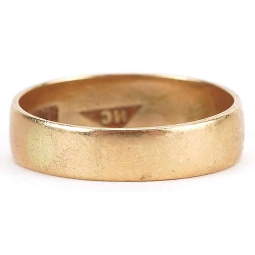 2185 - 18ct gold wedding band, size L, 2.7g