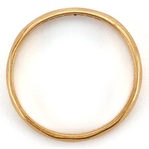 2598 - 22ct gold wedding band, size L, 2.8g