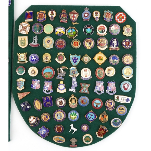 1692 - Large collection of vintage and later bowling interest and other pin badges, predominantly enamel ar... 