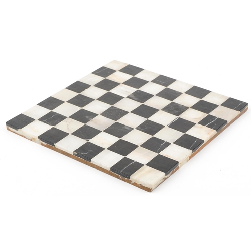 1578 - Black marble and onyx chess board, 28.5cm x 28.5cm