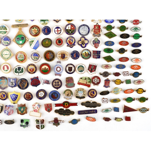 1693 - Extensive collection of bowling interest pin badges, predominantly with enamel