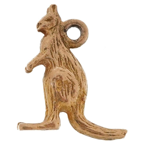 2487 - 9ct gold charm in the form of a kangaroo, 1.5cm high, 1.5g