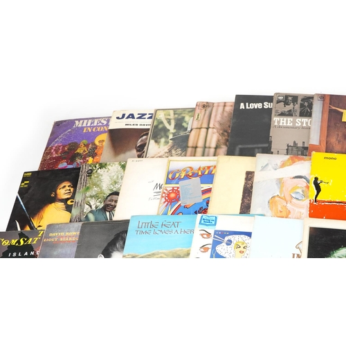 1230 - Vinyl LP records including The Jimi Hendrix Experience, Electric Ladyland, Led Zeppelin, The Beatles... 