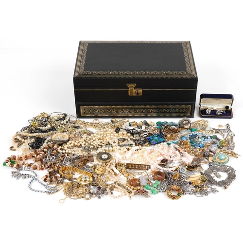 2782 - Large collection of vintage and later costume jewellery and wristwatches including stud earrings, cl... 