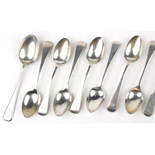 260 - Fifteen Georgian and later silver teaspoons, the largest 14.5cm in length, total 306.5g