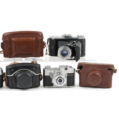 1261 - Vintage cameras including Zeiss Ikon, Halina and Ilford