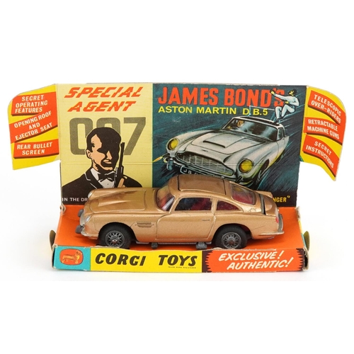 1534 - Vintage Corgi Toys diecast Special Agent James Bond's Aston Martin DB5 with box numbered 261