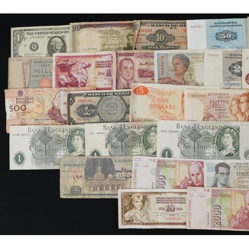 1690 - Collection of British and world banknotes including Elizabeth II one pounds and United States of Ame... 