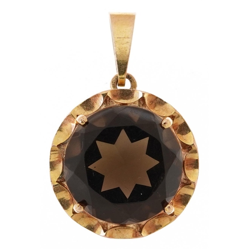 2292 - West German 9ct gold smoky quartz pendant, 1.8cm in diameter, 5.5g