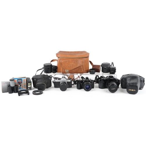 1256 - Vintage cameras and accessories including Minolta Dylax 3000I