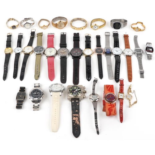 2795 - Vintage and later ladies and gentlemen's wristwatches including Sekonda, Rotary and Timex, the large... 