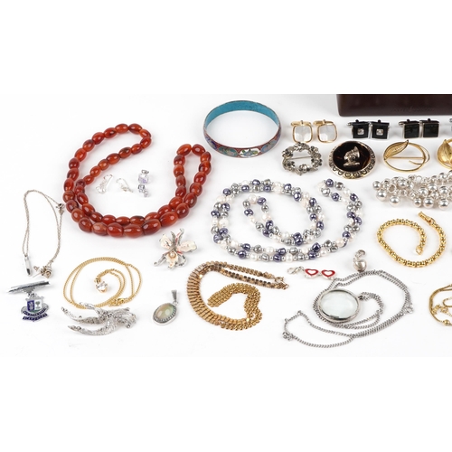 2793 - Vintage and later costume jewellery, some silver, including jewelled brooches, Chinese cloisonne ban... 