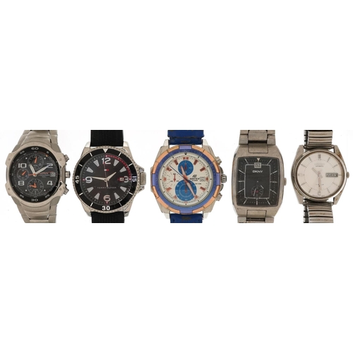 2789 - Five vintage and later gentlemen's wristwatches comprising Seiko, Lorus, Casio Edifice, Tommy Hilfig... 