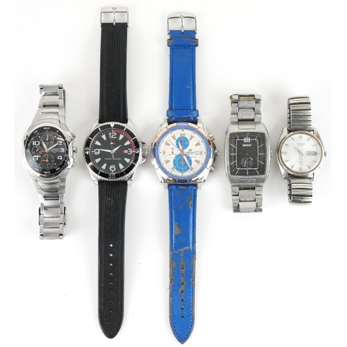 2789 - Five vintage and later gentlemen's wristwatches comprising Seiko, Lorus, Casio Edifice, Tommy Hilfig... 