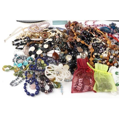 2775 - Vintage and later costume jewellery including necklaces, bracelets, brooches and earrings