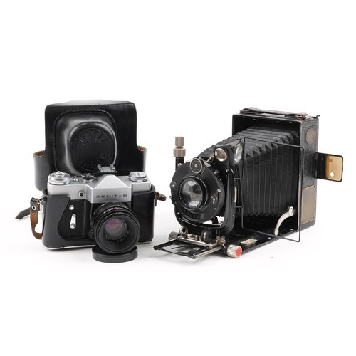 1247 - Two vintage cameras comprising Voigtlander and Zenit with case