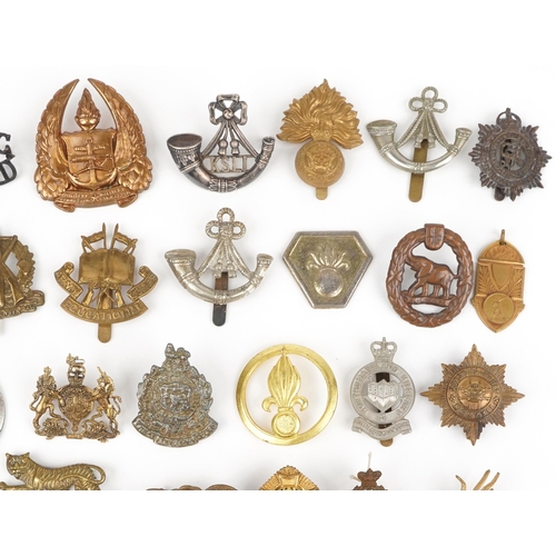 1846 - Collection of military interest cap badges and buttons including 3rd Derbyshire, King's Shropshire L... 