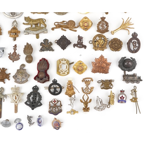 1846 - Collection of military interest cap badges and buttons including 3rd Derbyshire, King's Shropshire L... 