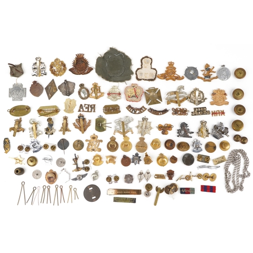 1847 - Militaria, predominantly cap badges, buttons and pips, including Green Howards, North Hants, Old Com... 