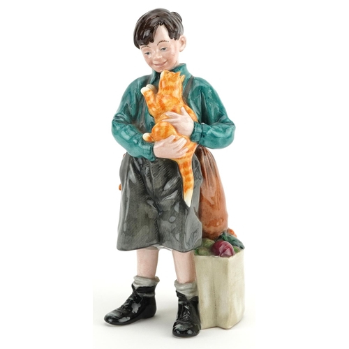 654 - Royal Doulton Welcome Home figure HN3299, limited edition 1220/9500, 22cm high
