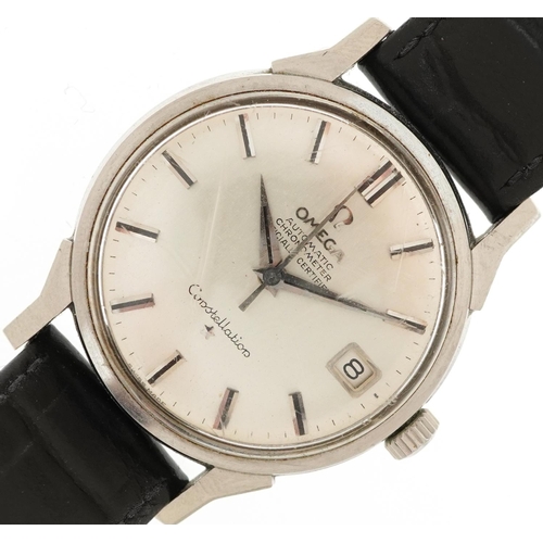 2208 - Omega, gentlemen's Omega constellation automatic chronometer wristwatch having silvered dial with da... 