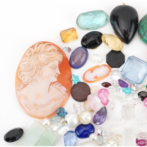 2764 - Large collection of loose semi precious gemstones and cameos including sapphires, amethyst, topaz, j... 