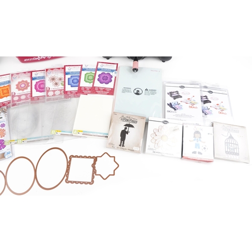 1287 - Craft making accessories including Spellbinders Grand Calibre die cutting and embossing system and a... 