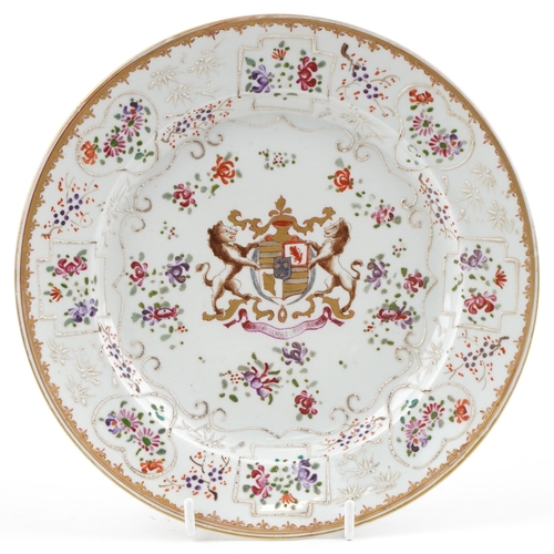 420 - 19th century Sansom porcelain armorial plate hand painted with a coat of arms and flowers, 23cm in d... 