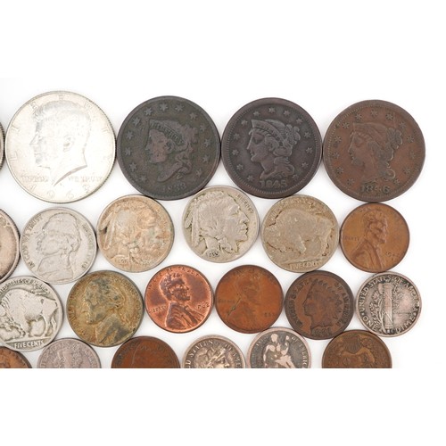 2106 - 19th century and later United States of America coinage, some silver, including half dollars, cents ... 