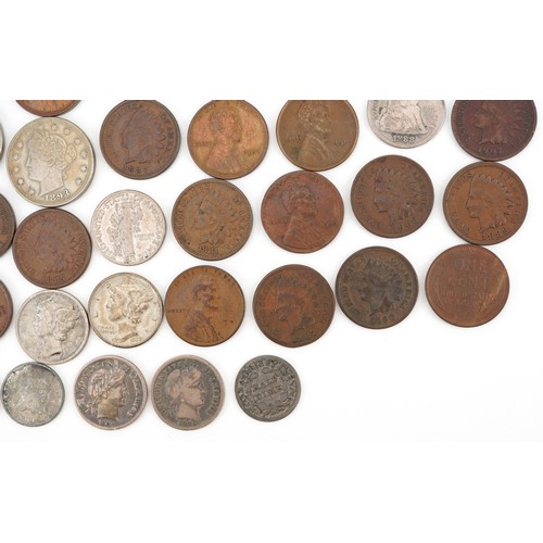 2106 - 19th century and later United States of America coinage, some silver, including half dollars, cents ... 