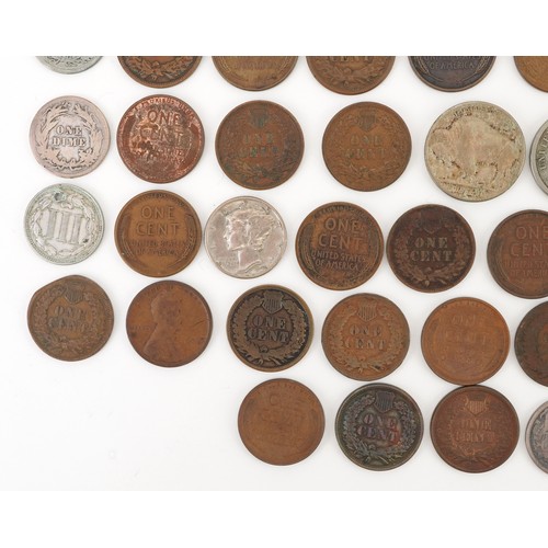 2106 - 19th century and later United States of America coinage, some silver, including half dollars, cents ... 