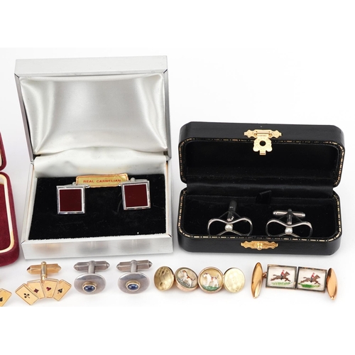 2791 - Vintage and later cufflinks, some silver, including a pair of Essex Crystal design, carnelian and a ... 