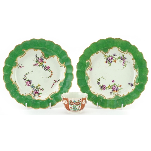 43 - 18th century Worcester ceramics comprising pair of green ground plates hand painted in the Marchione... 