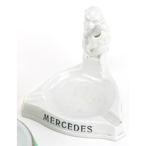 542 - Smoking and advertising collectables comprising an Empire works Schweppes ashtray, Mercedes ashtray ... 