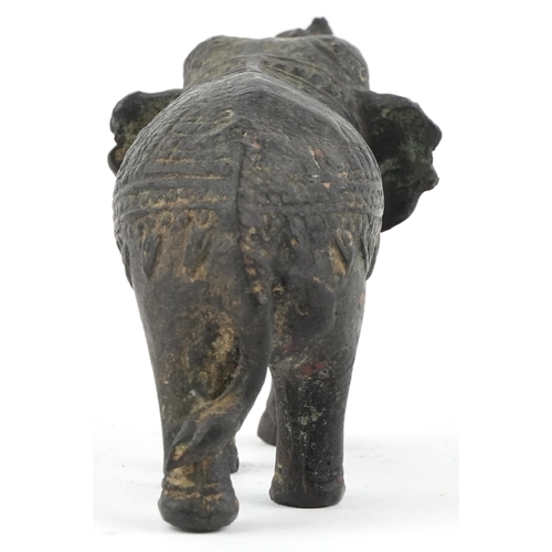 1496 - Patinated bronze Burmese elephant, 10.5cm in length