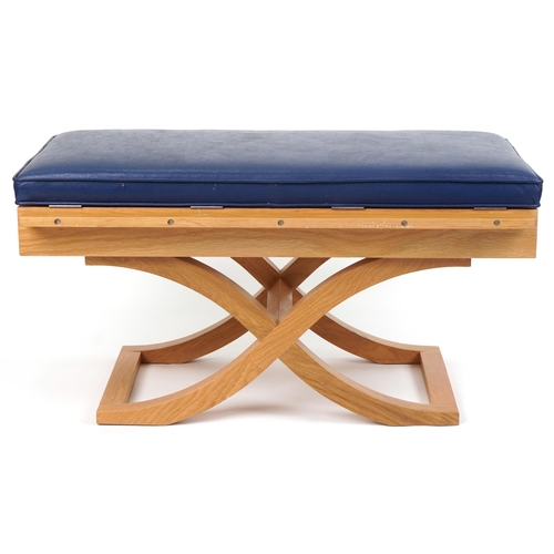 1119 - Contemporary light oak butler's luggage stand with blue leather upholstered cushioned seat, 55cm D x... 