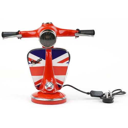 1400 - Novelty Vespa scooter design table lamp, 33cm high