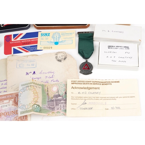 1815 - British militaria including Suez Canal medal, National Service medal, various boxes inscribed PTE B ... 