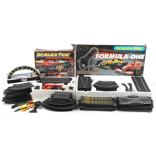 1634 - Vintage and later Scalextric model racing including Grand Prix with box