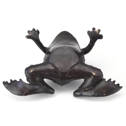 1516 - Japanese patinated bronze toad, 16cm wide