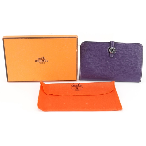 1652 - Hermes, French purple leather clutch purse with cardholder, dust bag and box, the clutch bag 19.5cm ... 